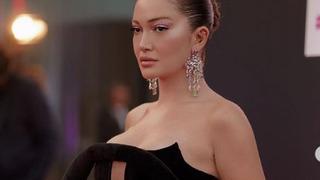 Süper minisi, göğüs dekoltesi ve yatak pozuyla adından söz ettirdi! Danla Bilic sosyal medyayı salladı