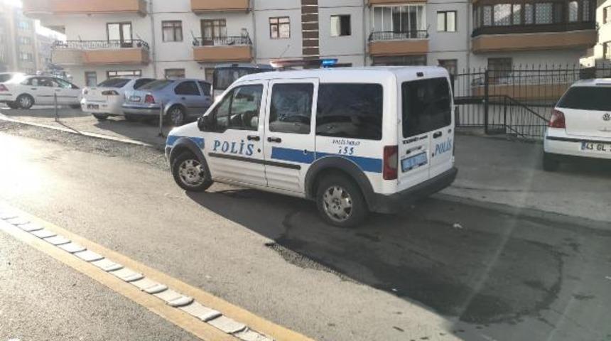 Eski eşinin kurşun yağdırdığı kadın, ölü taklidi yaparak kurtuldu