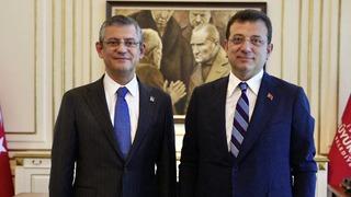 Özel, ismi açıklanan adaylar arasında ilk İmamoğlu'nu ziyaret etti! İkisi de aynı noktayı vurguladı