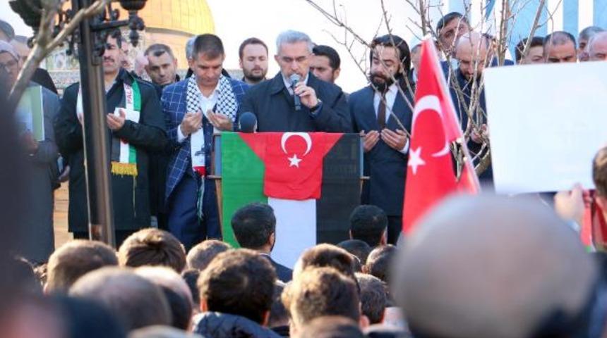 İzmit'te bin kişiden Kudüs protestosu