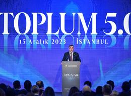 Cumhurbaşkanı Yardımcısı Cevdet Yılmaz'dan 'büyüme' açıklaması "Yıl sonunu 4,4 gibi bir rakamla kapatmayı umut ediyoruz"