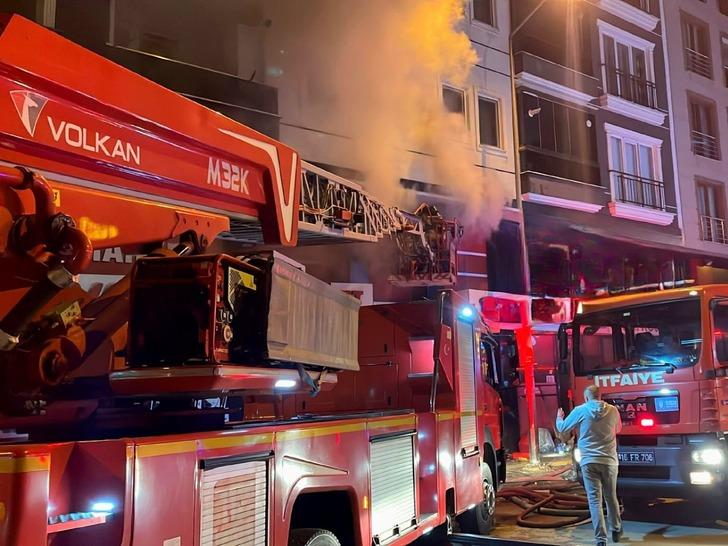 Bursa'da bir markette çıkan yangın söndürüldü G3