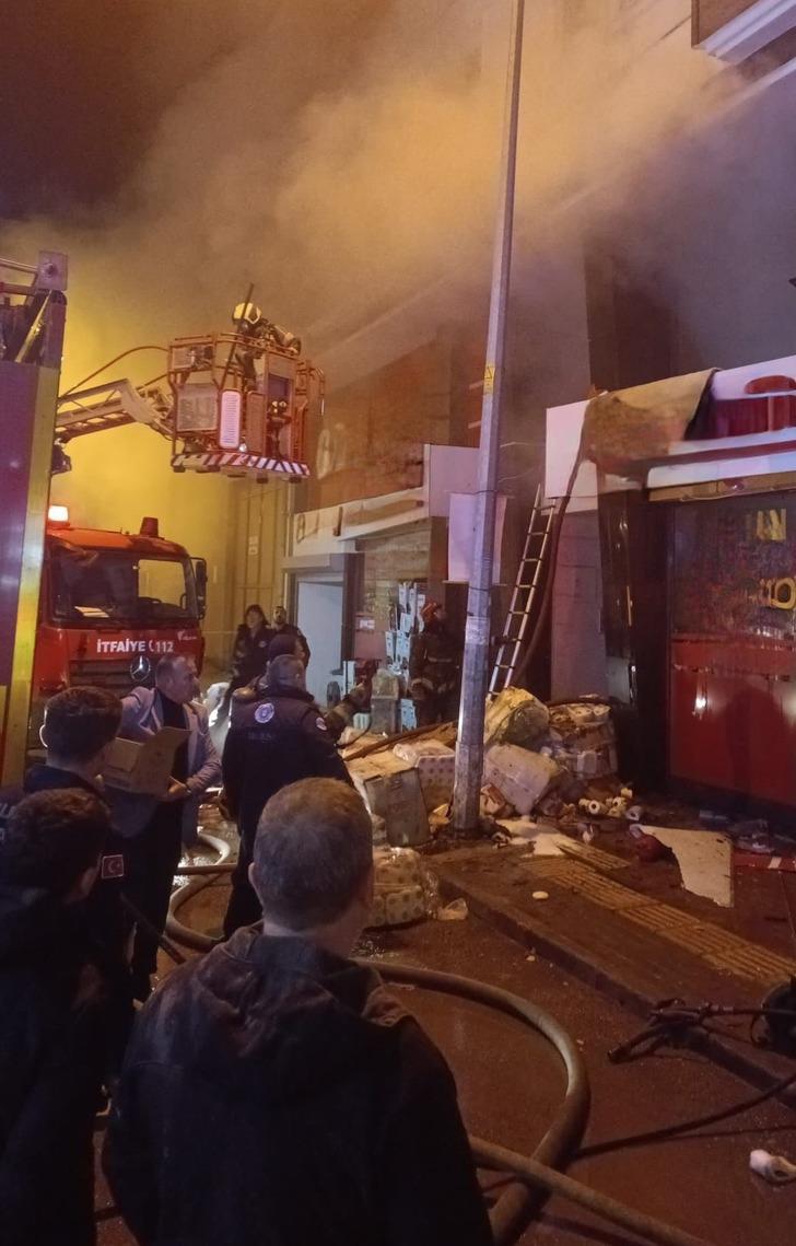 Bursa'da bir markette çıkan yangın söndürüldü G2