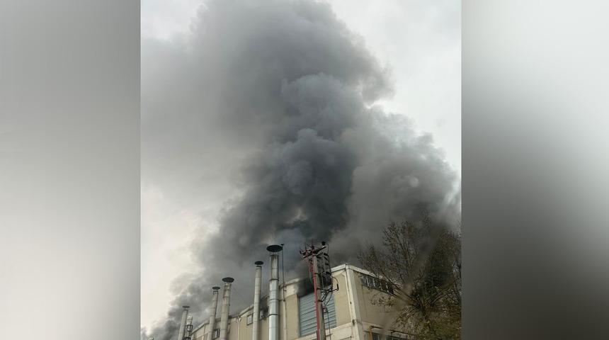 Bursa'da tekstil fabrikasında büyük yangın! 5 saatte kontrol altına alındı