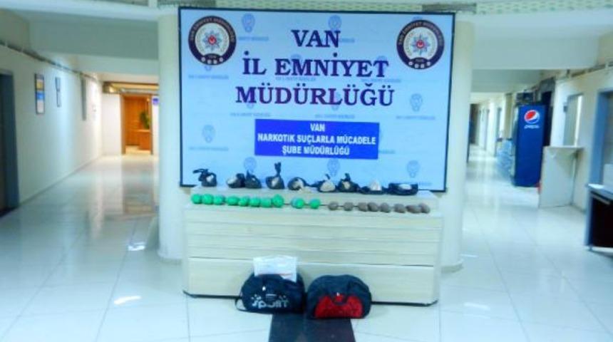 Van'da 14 kilo eroin ele geçirildi
