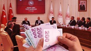 Asgari ücret zammında pazarlık başlıyor! Rakamlar ilk defa konuşulacak! İşte olası zam oranlarına göre yeni asgari ücret hesaplaması