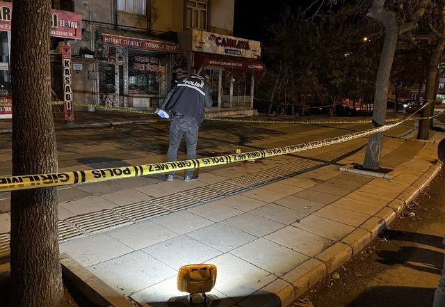 Elazığ'da iki ayrı silahlı kavgada 2 kişi yaralandı