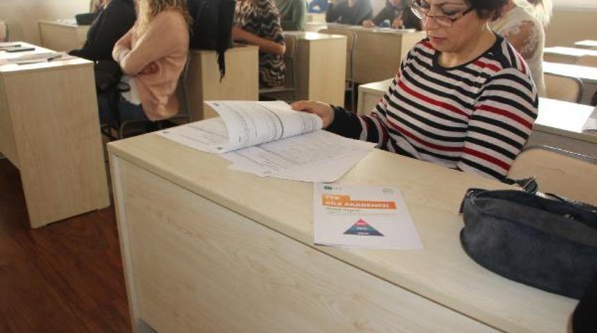 Avcılar Belediyesi’nden “Ekonomi Ailede Başlar” eğitimi