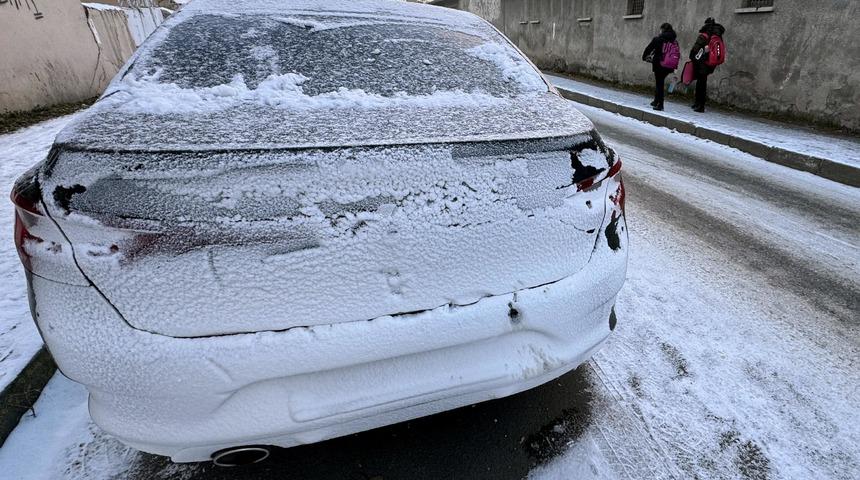 Erzurum, Kars, Ağrı, Ardahan ve Iğdır'da 183 yerleşim yerine ulaşım sağlanamıyor