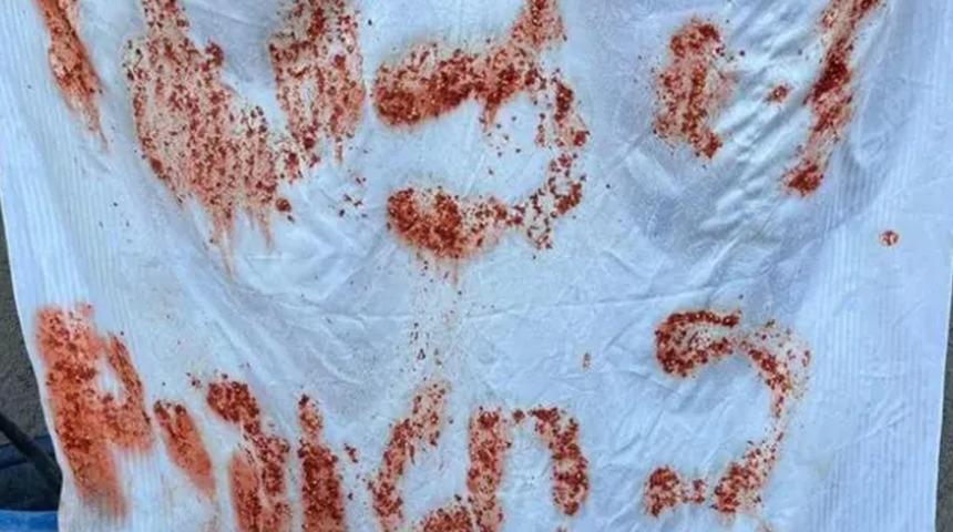 İsrail yanlışlıkla &ouml;ld&uuml;rd&uuml;klerini duyurmuştu! &Ccedil;arpıcı detay: Yemek artıklarıyla yardım istemişler