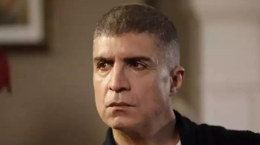 Kızıl Goncalar'ın Levent'i Özcan Deniz kimdir, nereli ve kaç yaşında? Özcan Deniz kaç kez evlendi? Şarkıları ve dizileri