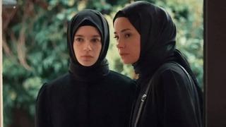 Kurtlar Vadisi'nin yıldızı yeniden ekranlarda! Özgü Namal, Kızıl Goncalar için tesettüre girdi, alacağı ücret dudak uçuklattı