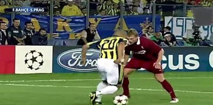 Sparta Prag eşleşmesi 19 sene öncesini hatırlattı! Ümit Özat her şeyden habersiz anlatmış, uzun seneler unutulmamıştı... G1