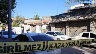 'Üzerimde bomba düzeneği var' diyerek kuyumcuyu soymaya kalktı! 