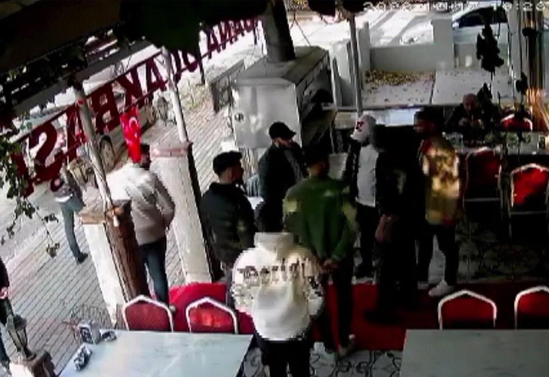 Beyran fiyatı y&uuml;z&uuml;nden iş yerini bastılar! O anlar kamerada...