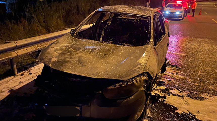 Seyir halindeki otomobil cayır cayır yandı!