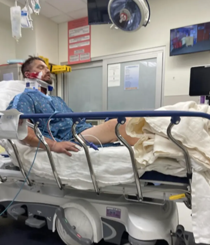 Eski ABD askeri YouTuber Adam Knowles video çektiği sırada yaralandı! Omzunda roketatar patladı... Alevlerin içinde kalıp bayıldı G3