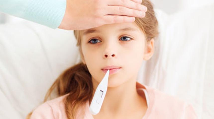 &Ccedil;ocuklarda Y&uuml;ksek Ateşe Dikkat
