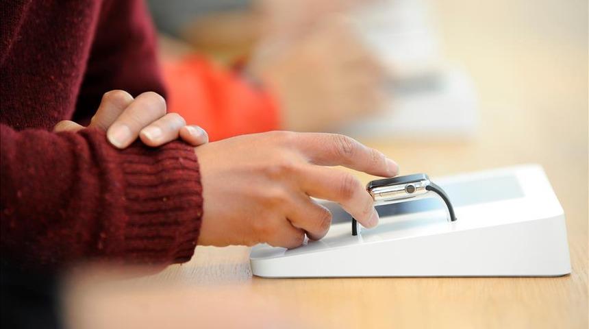 Apple'a soğuk duş! Akıllı saat satışları durduruluyor: Tarih verildi