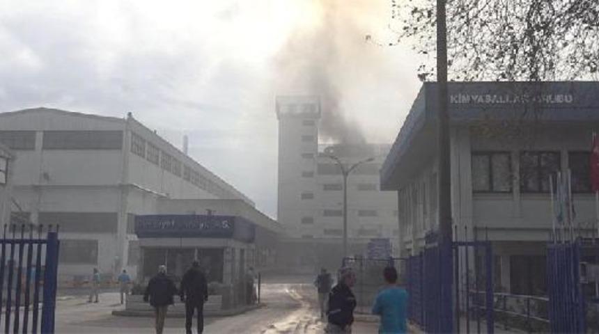 Cam elyaf fabrikasında yangın