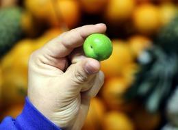 Çeyrek altın ne ki! 3 adet erik 160, 6 adet kiraz 195 TL: Kilosu 3 bin liranın üzerine çıktı