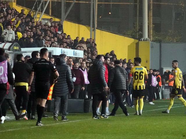 Olay maç sonrası TFF'nin talimatnamesi ortaya çıktı! İşte İstanbulspor'un alacağı ceza...