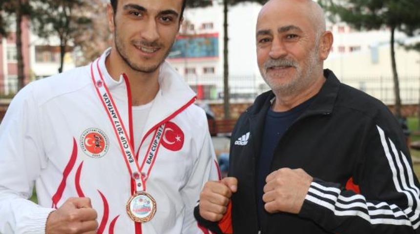Üniversiteli milli sporcu Avrupa 3'üncüsü oldu