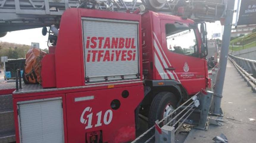 Yangına giden itfaiye aracı kaza yaptı