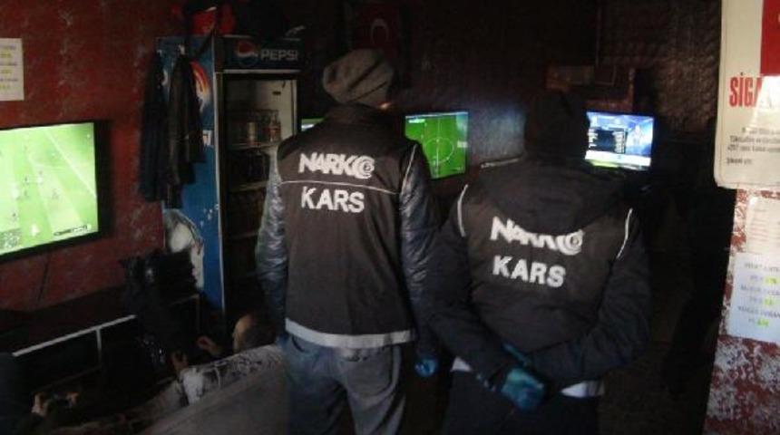 Okul önlerinde narkotik uygulaması