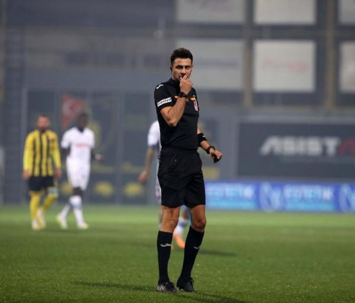 İstanbulspor'un Trabzonspor maçında sahadan çekilmesinin ardından çok sert yorum! "Bu oyunun katilisiniz... Bu lig nasıl bitecek?" G3