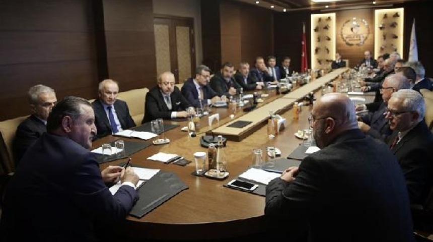 Spor Bakanı Bak, TFF 1. Lig ekiplerinin başkanlarını kabul etti