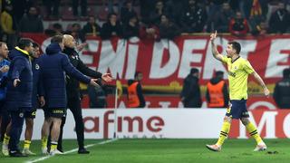 Erman Toroğlu açtı ağzını yumdu gözünü! 'Hakeme suç bulmuyorum' diyerek o ismi sert eleştirdi! 'Sen Galatasaray'a mı çalışıyorsun?'