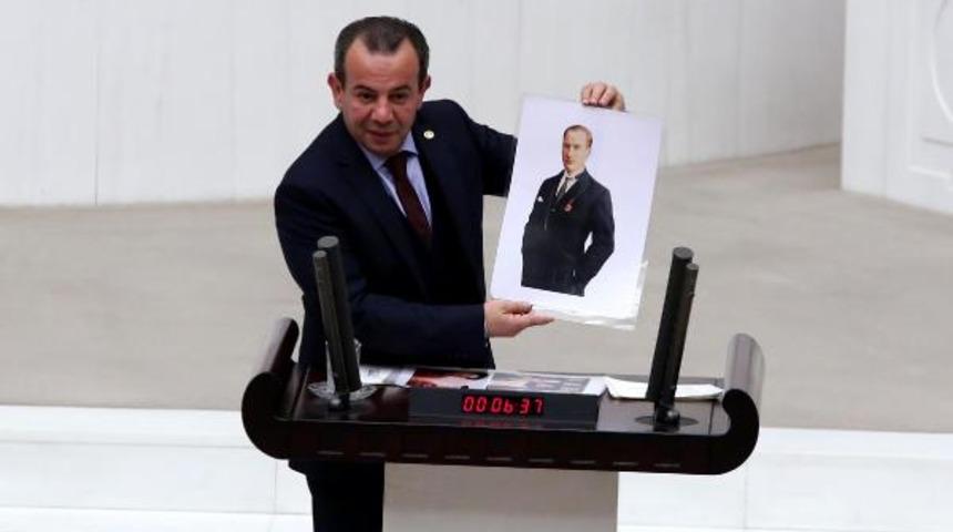 Meclis'te milletvekilleri arasında yine arbede yaşandı