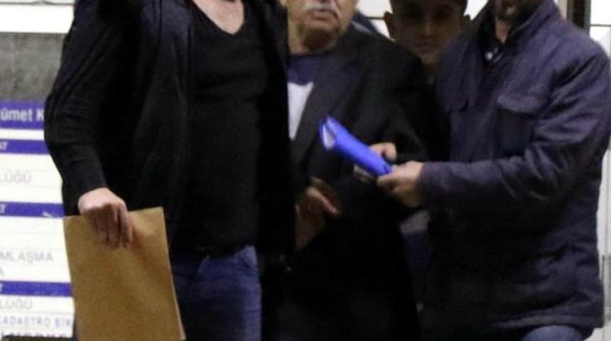 Eski eşi ve kızını öldürüp, oğlunu yaralayan zanlı adliyede (2)