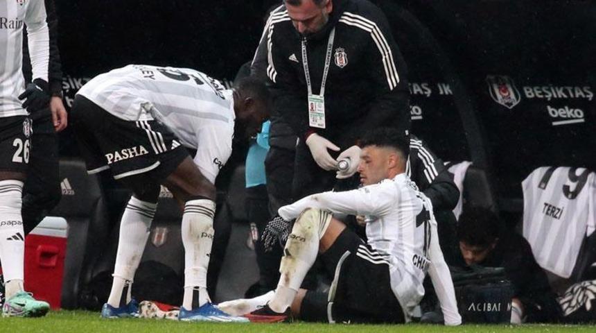 Beşiktaş'ın üzerindeki kara bulutlar bir türlü gitmiyor! Bir kötü haber de Chamberlain'den geldi, 4 ay yok
