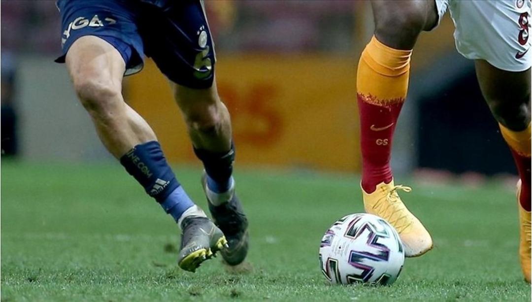 Herkesin merak ettiği soruya yanıt verdi! Yapay zeka Fenerbah&ccedil;e-Galatasaray derbisini oynattı, skorunu a&ccedil;ıkladı! 