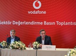 Vodafone CEO'su Engin Aksoy "Bu hızla 2050 yılını bulur" diyerek anlattı: Buraya bir operatör yatırım yapacak zaten denilerek önümüz kesiliyor