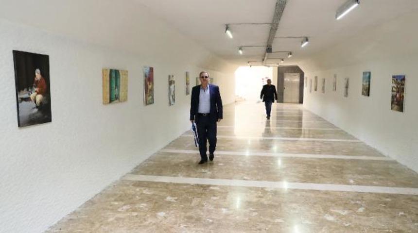 Yaya alt geçidi sanat galerisine dönüştü