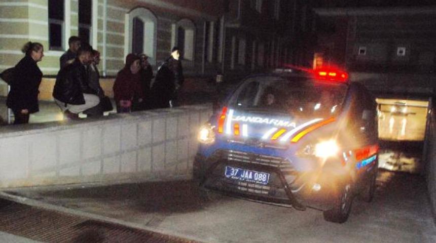 4 kişinin kayıp olduğu yangınla ilgili 2 kişi tutuklandı