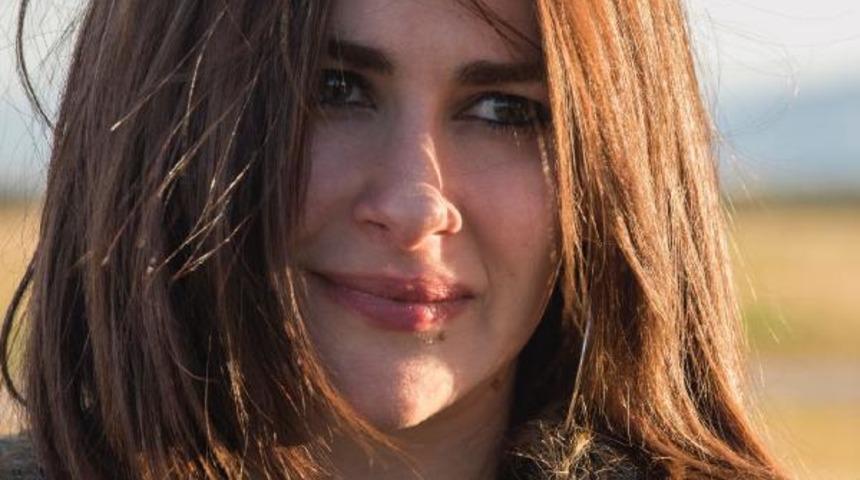 Nesrin Cavadzade dünyaya açıldı