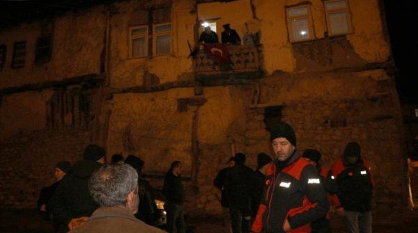 Herkes Şehit Yasin Karaca'nın evini paylaştı! Bakanlık devreye girdi: Yeniden yapılacak