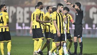 İstanbulspor'un sahadan çekilmesi pahalıya patladı! Takım dağılıyor...