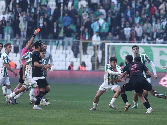 Bursaspor'a ceza yağdı! 7 oyuncu men edildi