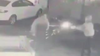 Sokak ortasında kurşun yağdırdı! Korkunç cinayet kamerada