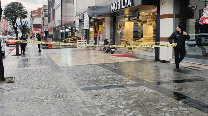 Tartıştığı dünürünün dükkanını bastı, kurşun yağdırdı!