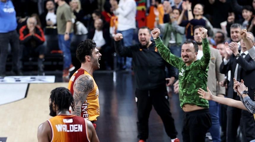 Beşiktaş'a dur dediler! Günün ilk derbisini Galatasaray kazandı...