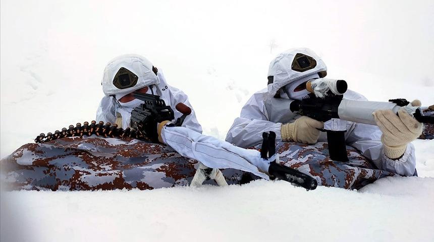 Son dakika | Hain saldırı sonrası terör örgütüne bir darbe daha! Etkisiz hale getirilen terörist sayısı yükseldi