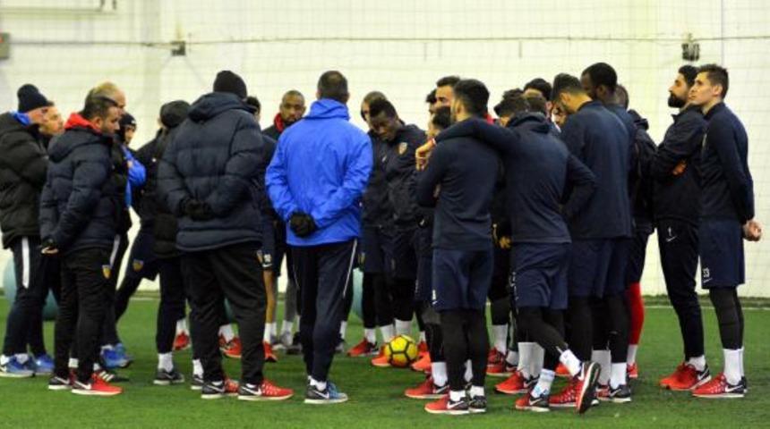 Kayserispor Teknik Direktörü Marius Sumudica: "Ben tiyatrocu değilim"