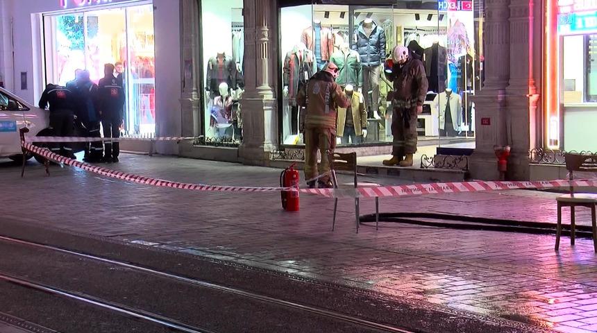İstiklal Caddesi'nde doğal gaz kaçağı alarmı! 