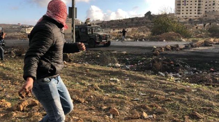 Ramallah’ta Türk Bayraklı protestocu dikkat çekti